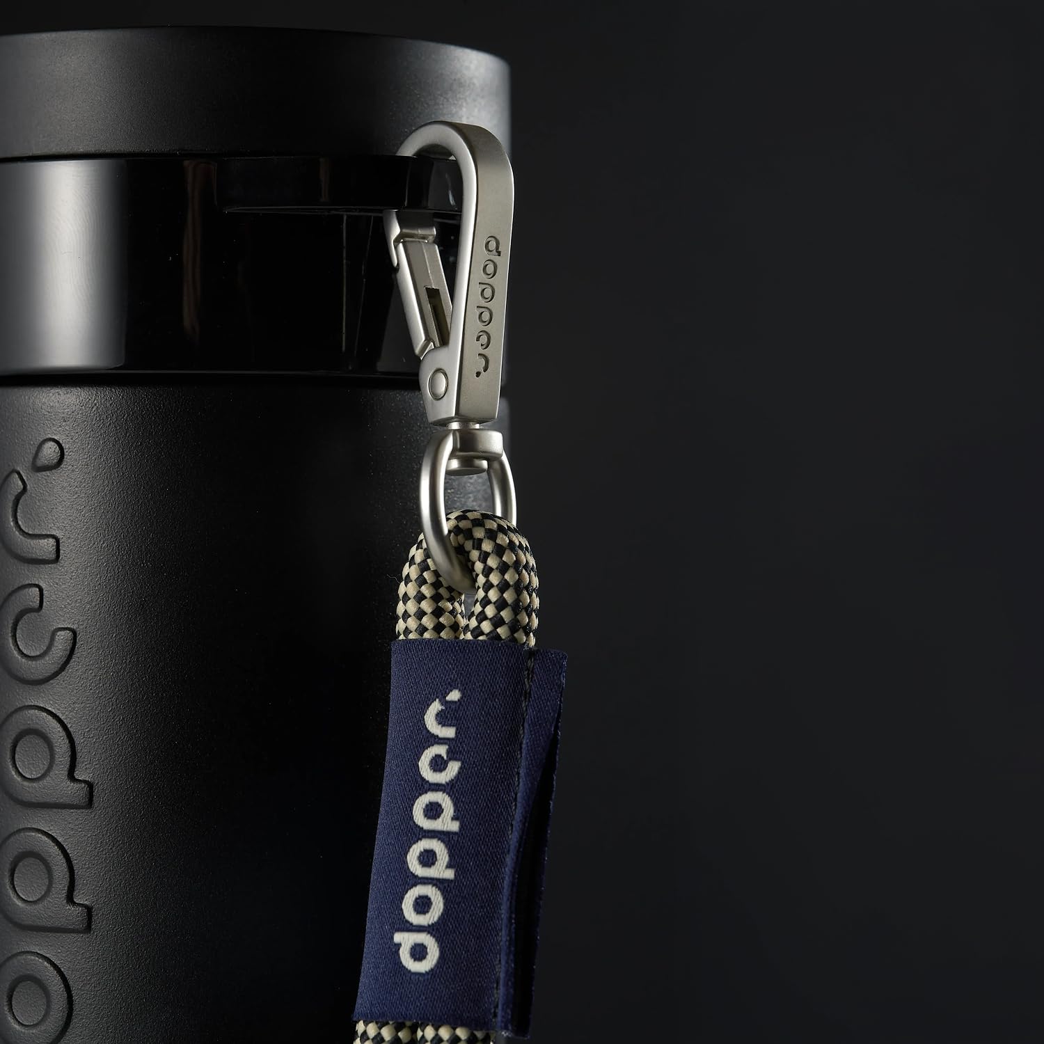 dopper-travel-mug-thermobecher-400-ml-blazing-black-aus-90-recyceltem-edelstahl image 8